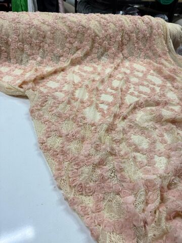 GÜL MOTİFLİ DANTEL