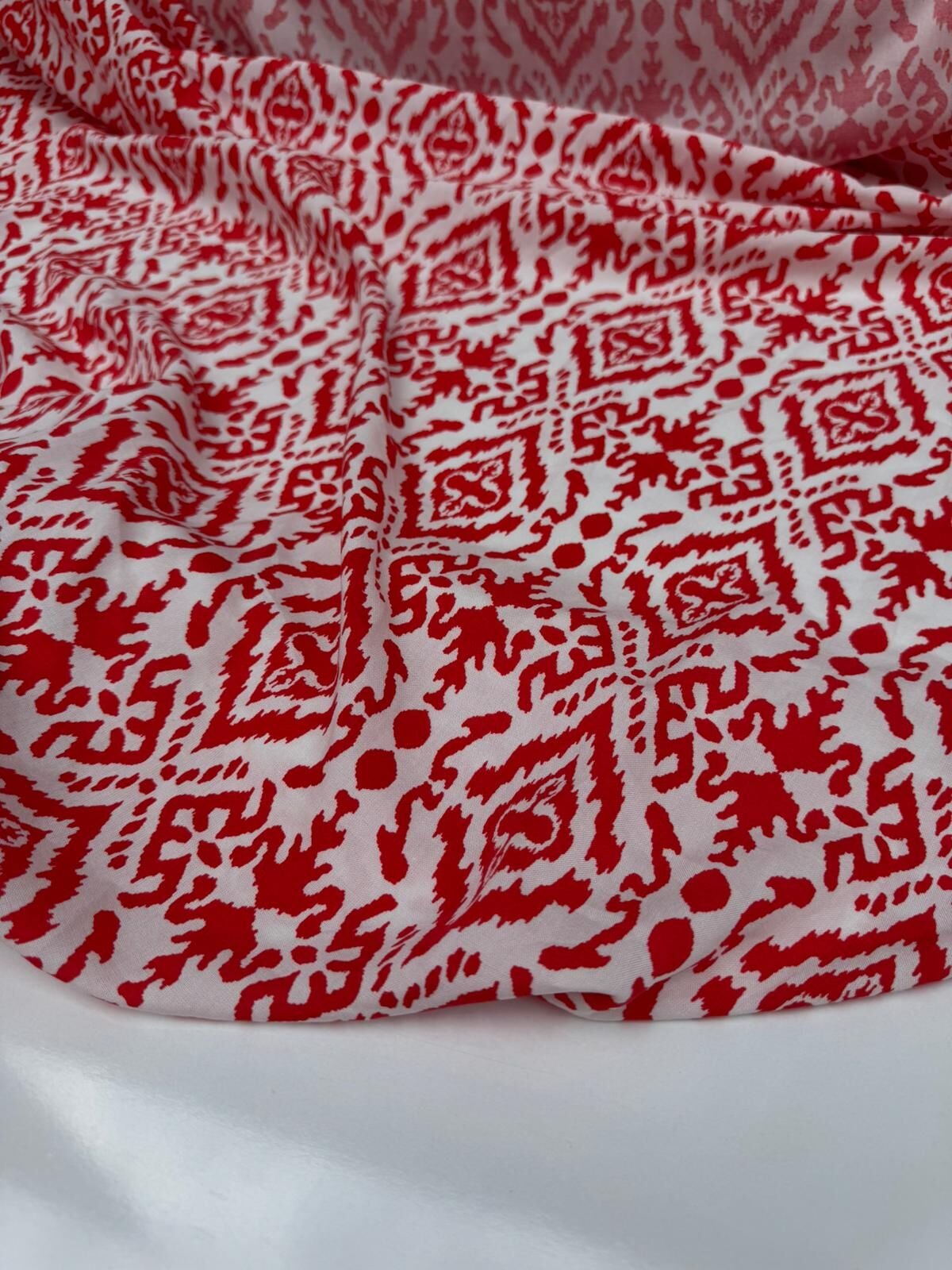 İTHAL VİSKON KUMAŞ RED LOVE