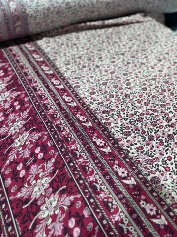 ÇİÇEKLİ ETEĞİ SULU VİSKON KUMAŞ