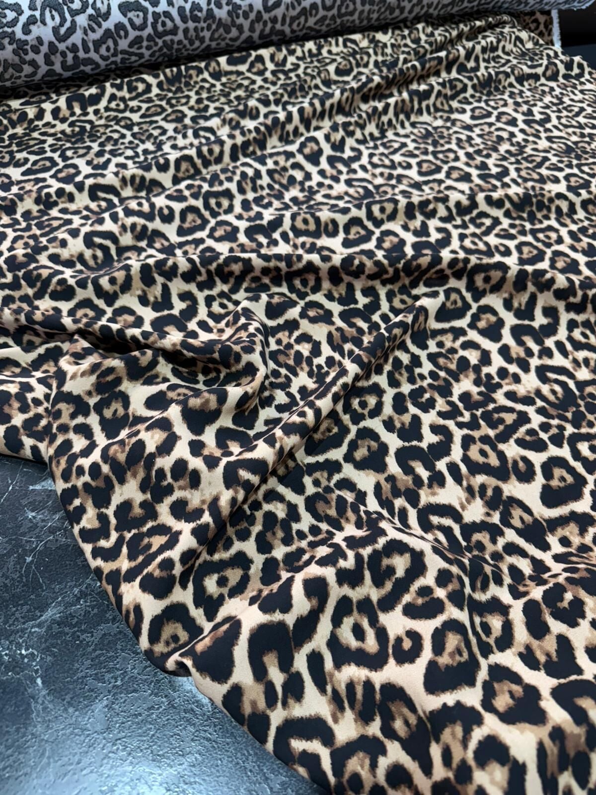 İTHAL VİSKON KUMAŞ LEOPAR