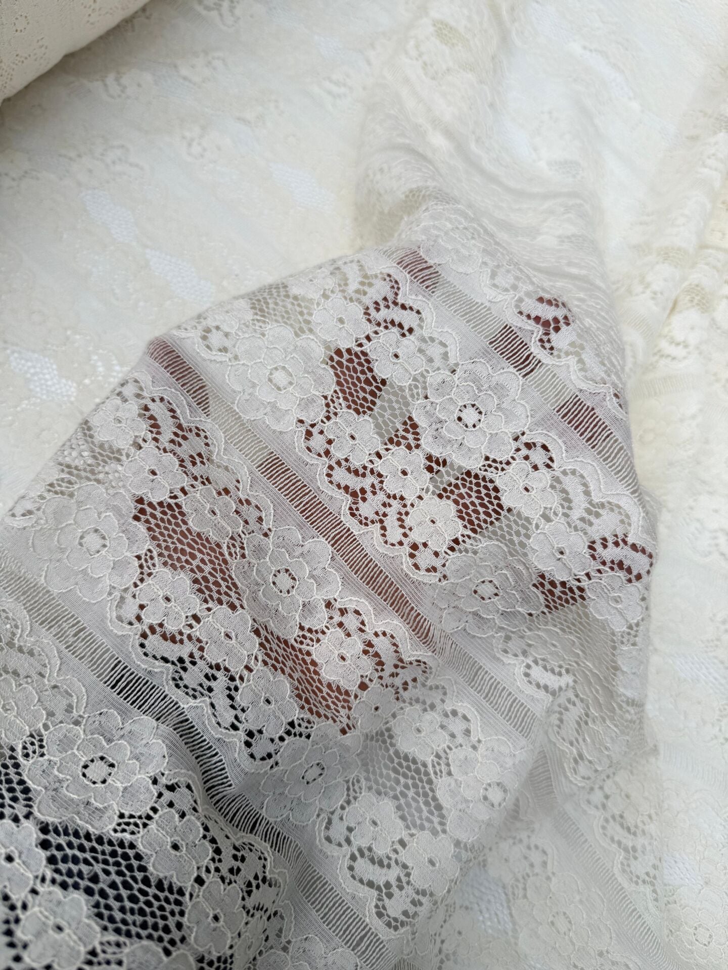 KORDENALI DANTEL EKRU