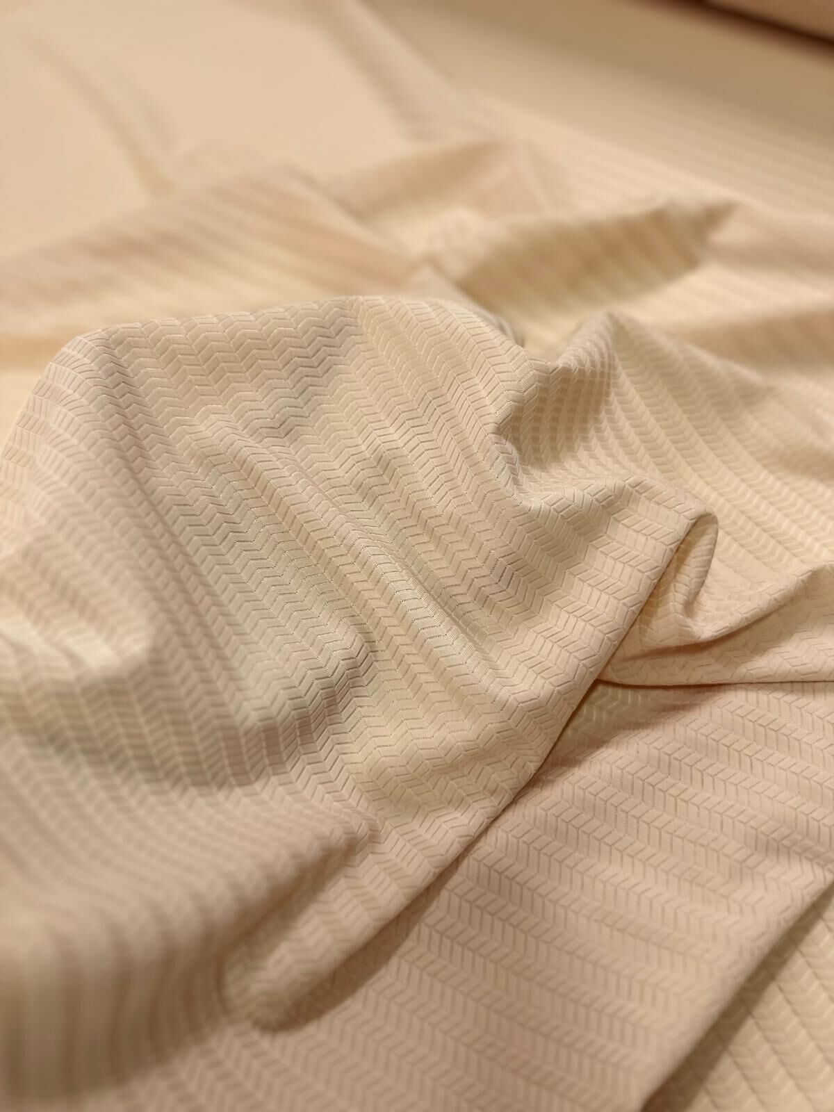 ÇAVUŞ DESEN JAKARLI ÖRME