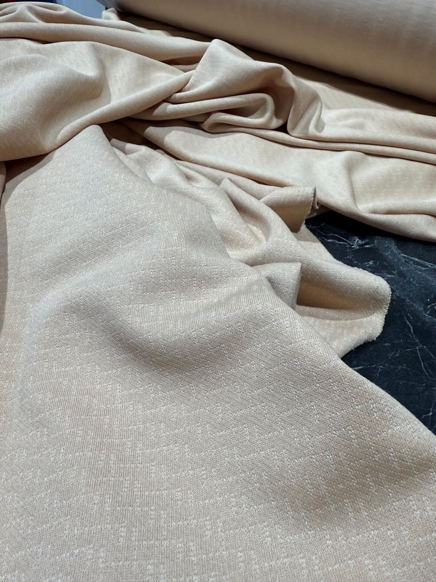 JAKARLI ÖRME KUMAŞ