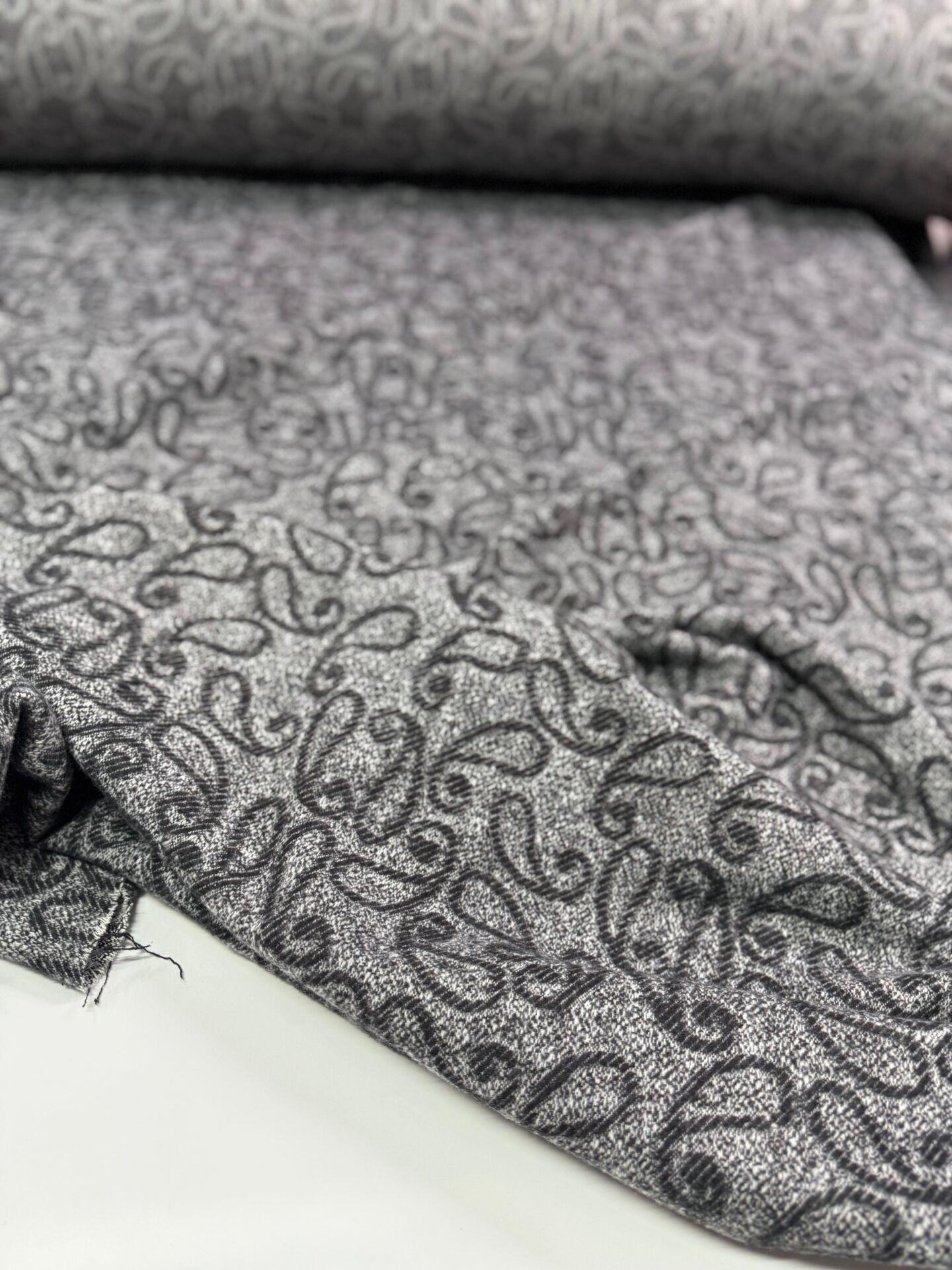 SİYAH ŞAL DESEN ODUNCU