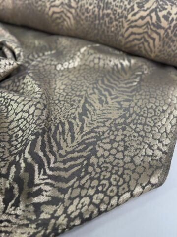 DÖŞEMELİK KUMAŞ ŞÖNİL VARAKLI