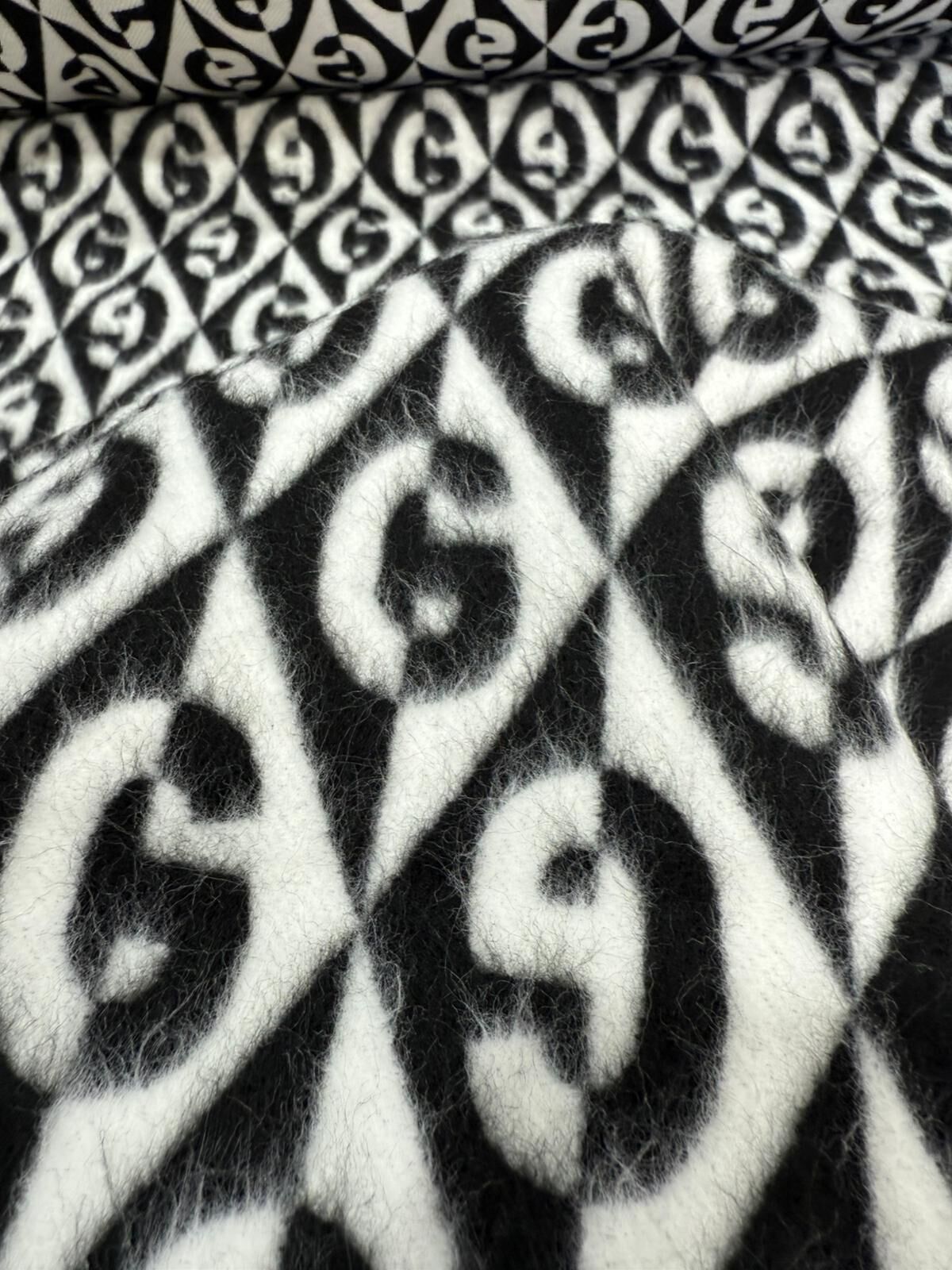 YÜNLÜ KIRÇILLI KIŞLIK KUMAŞ GUCCI