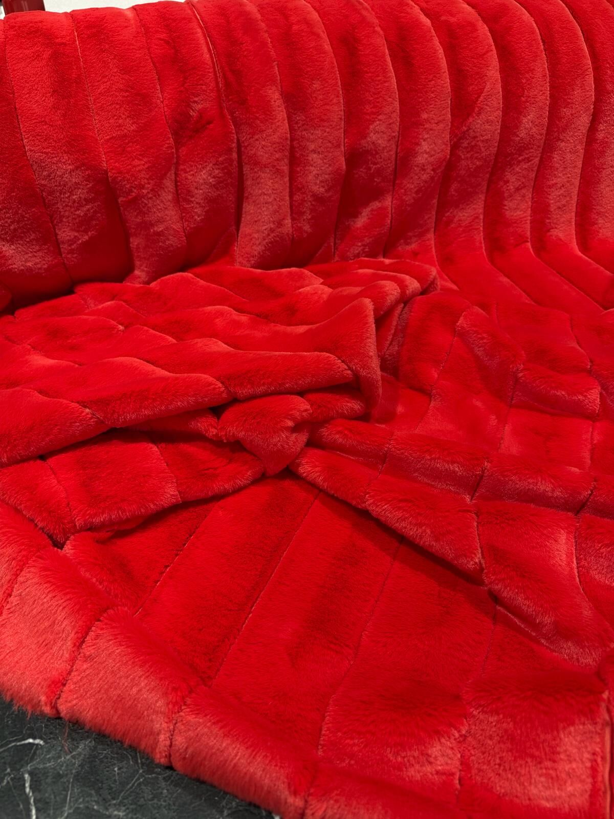 TAVŞAN TÜYÜ PELUŞ NAR ÇİÇEĞİ